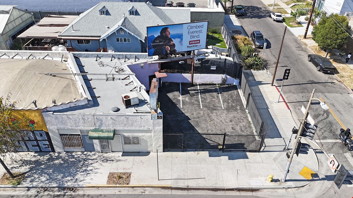 Flex / Office / Industrial Single Tenant Bldg