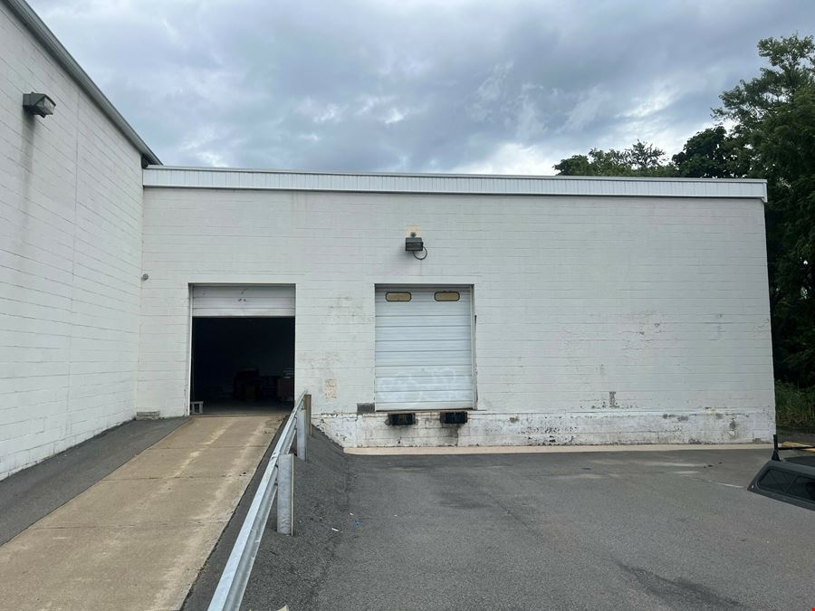 734 Sans Souci Pkwy - Strip Center