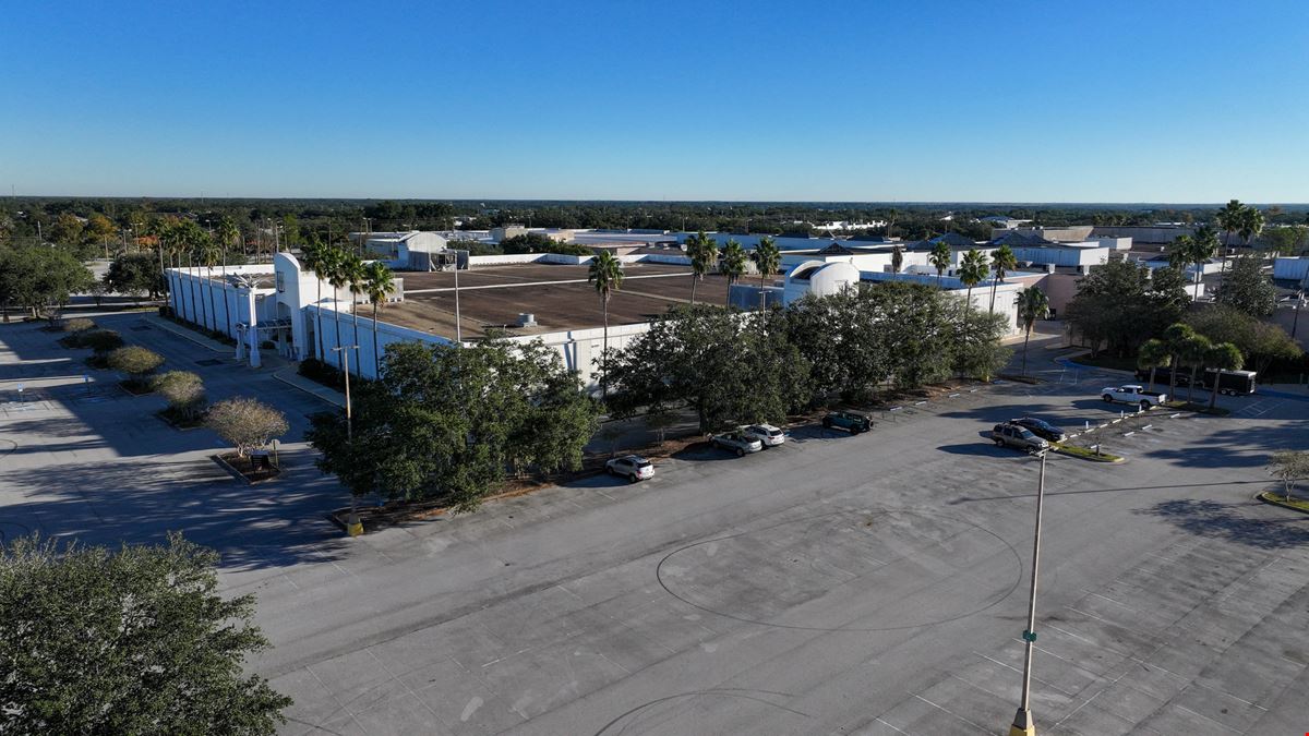 Big Box Retail Space at Lakeland Square Mall