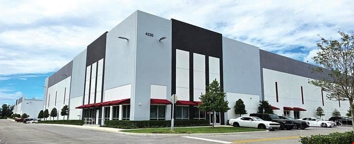 4,250 SF Office with Storage Available in Hialeah