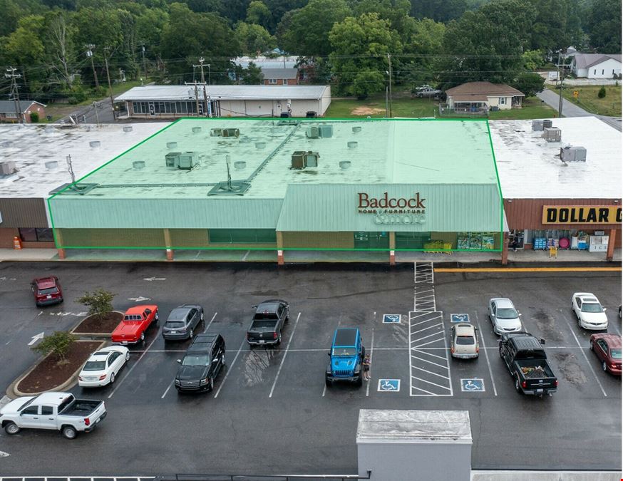 17,600+ SF Anchor Space Available