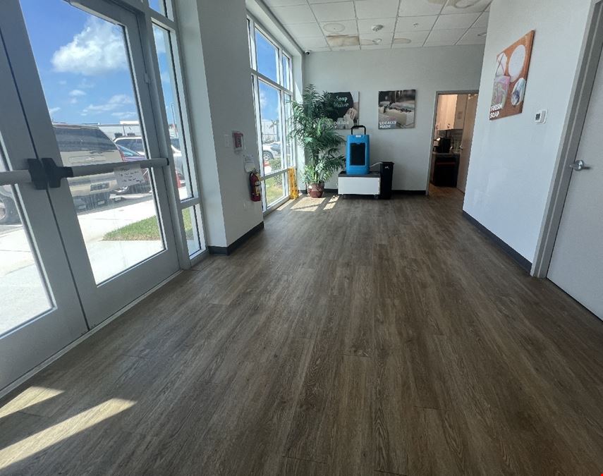 Florida International Tradeport - Sublease