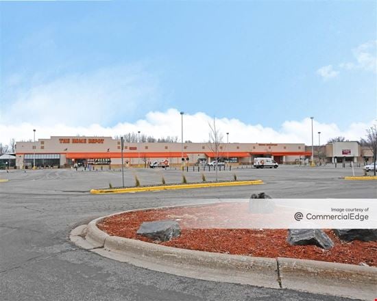 Preview of Retail space for Rent at 6701 Boone Avenue North