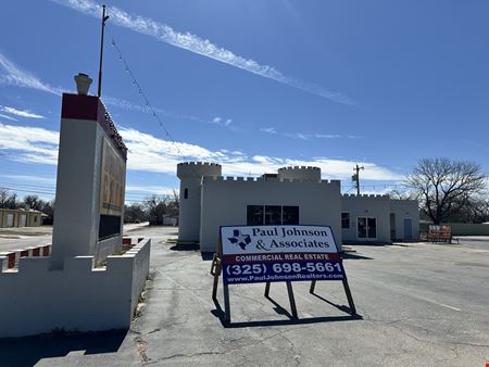 Preview of commercial space at 2801 S. 1st Street