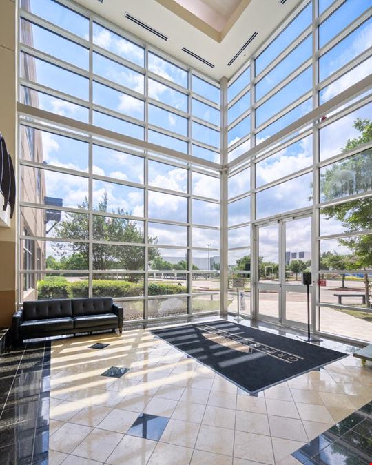 785 Greens Parkway Data Center
