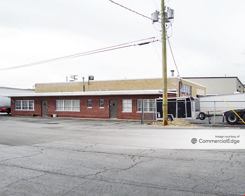 700-770 Larsen Lane & 753-767 Gasoline Alley