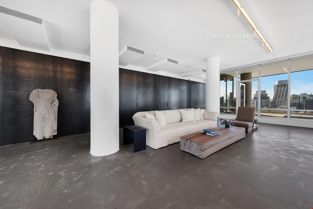 543-545 W 25th St - 18th Floor