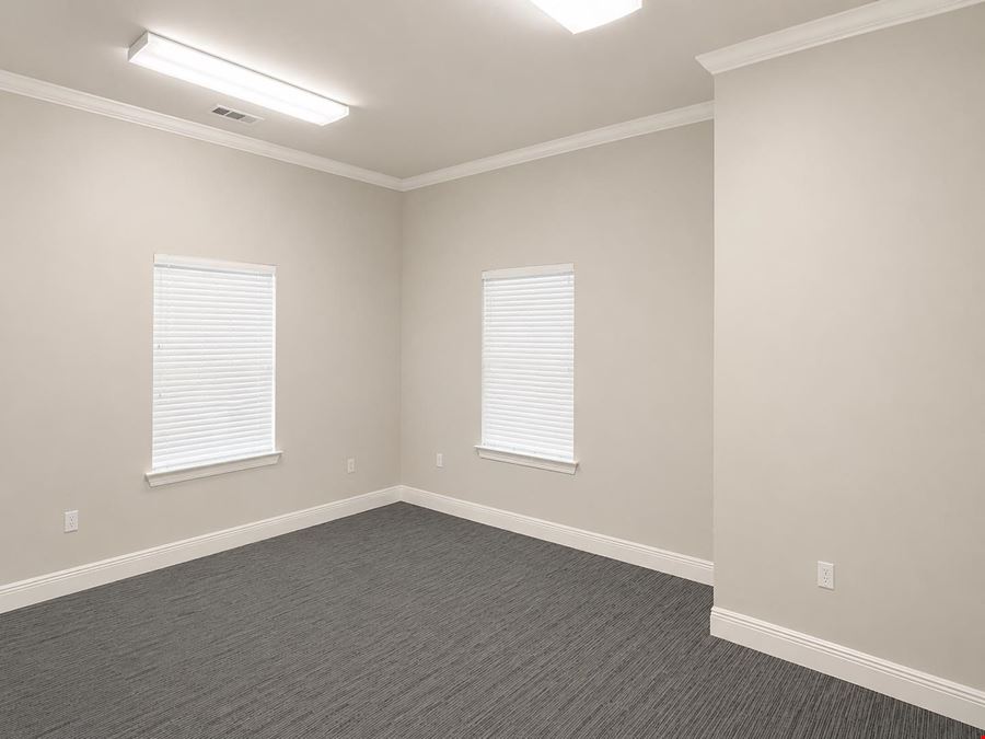 Professional Office Suite Near Airline Hwy & I-12