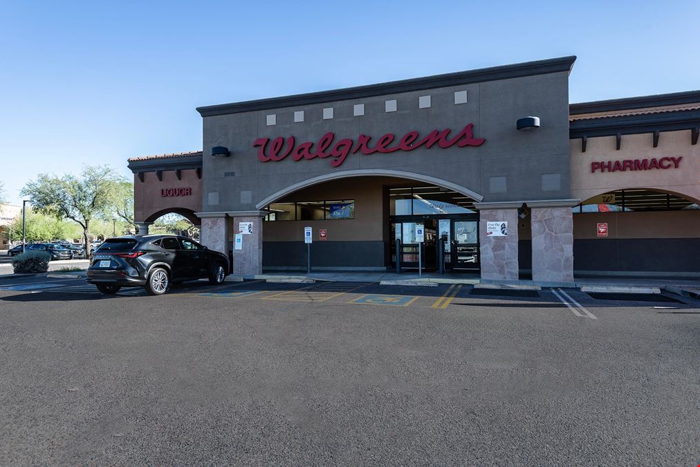 La Mirada | Walgreens, Starbucks Anchored Neighborhood Center