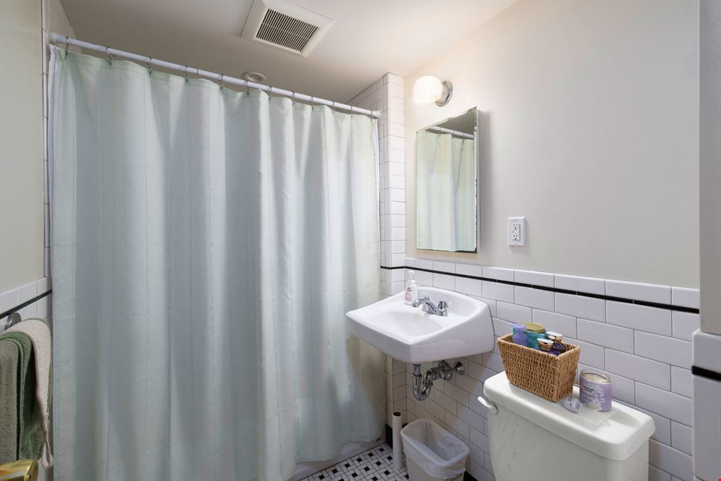 81A-83 Franklin Street