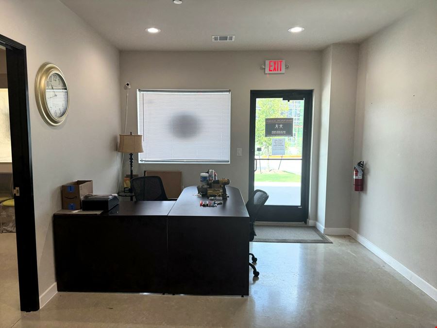 FOR SUBLEASE: Bell Blvd Creative Space
