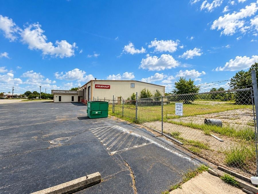 Industrial Service & Distribution Facility