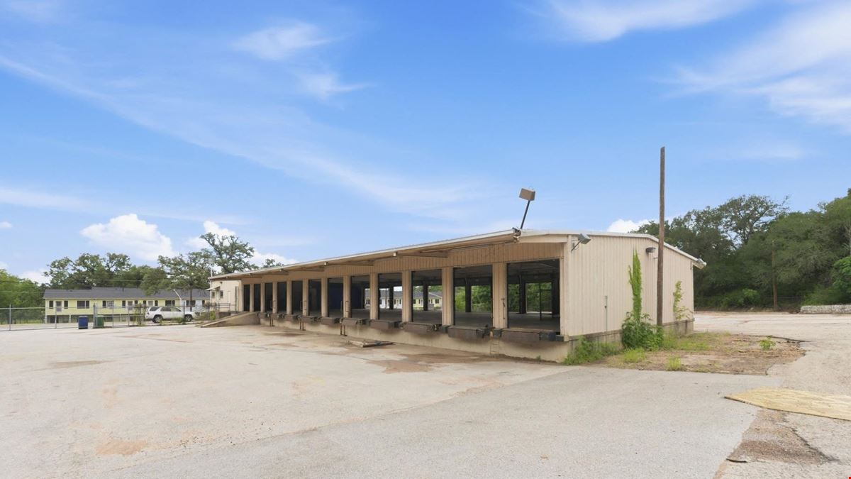2900 Oak Springs Drive