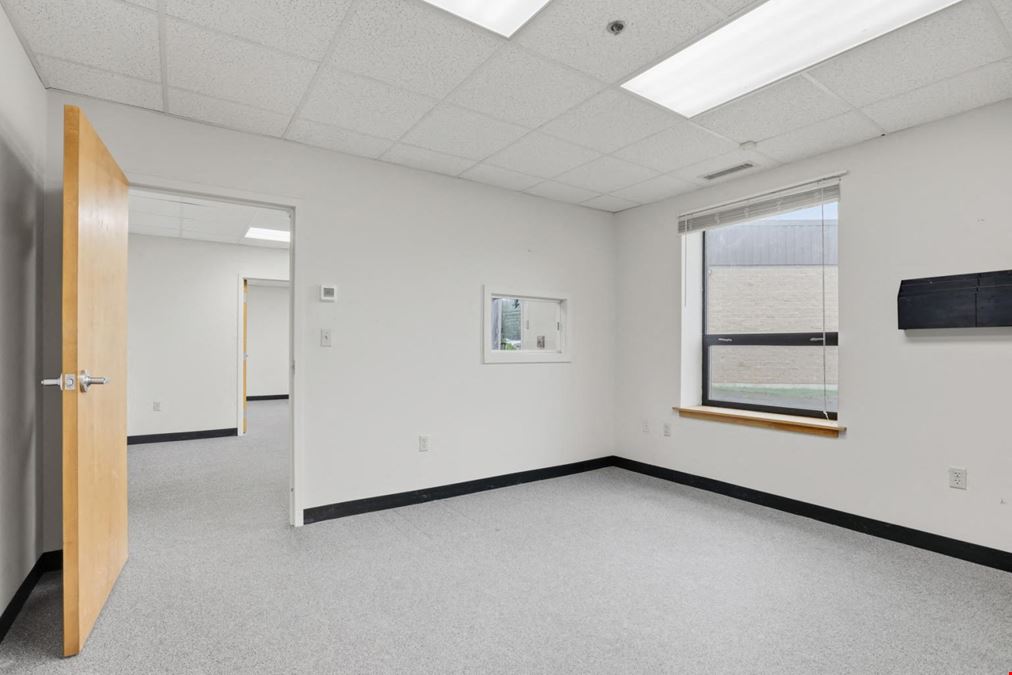Industrial flex Space for Lease in Newburyport Seacoast Business Park