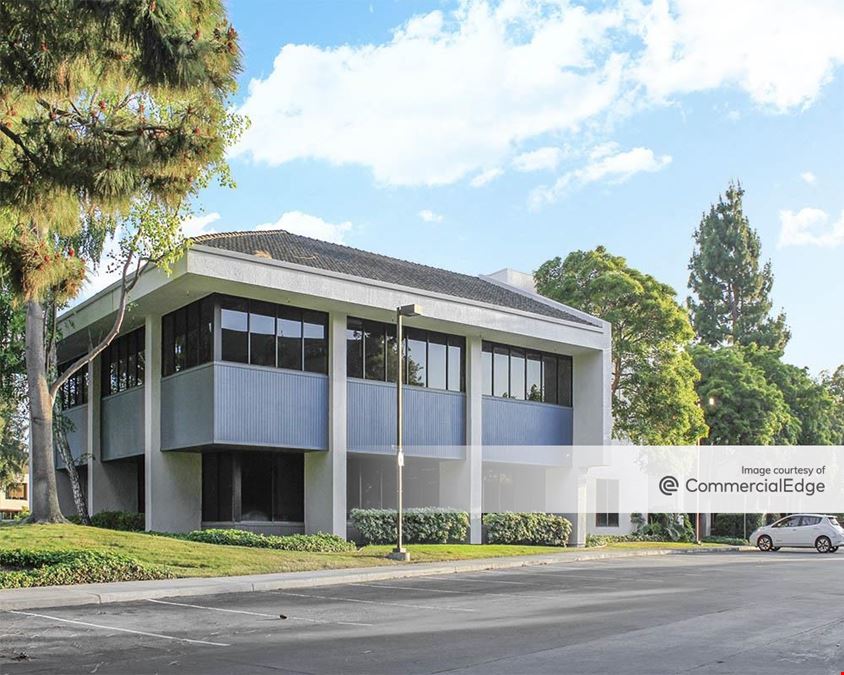3211 Scott Blvd