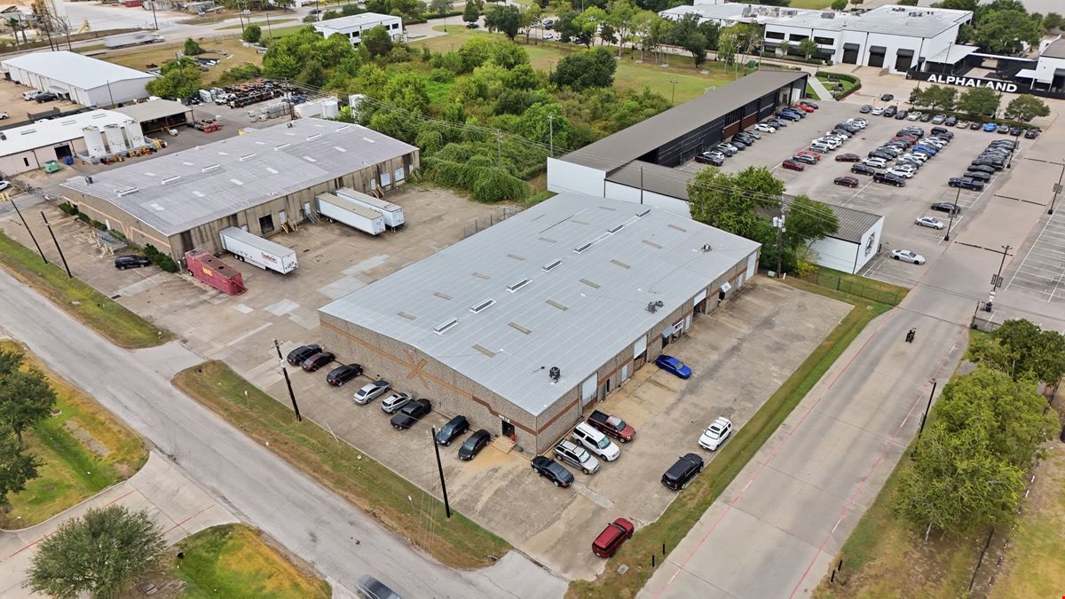1560 Industrial Dr