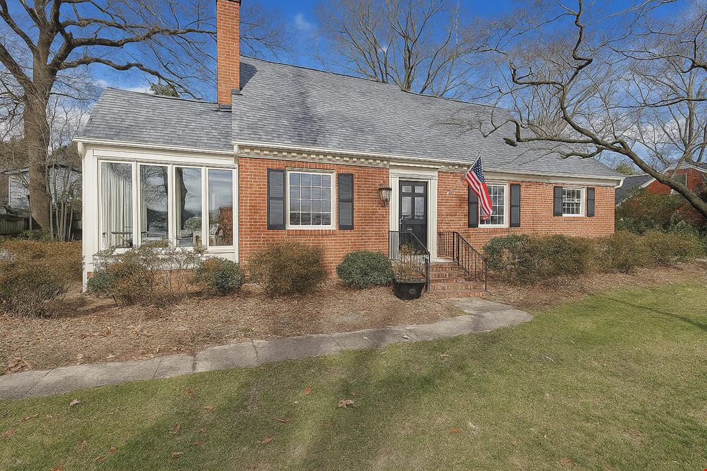 1513 N Main St