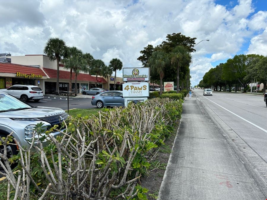 3256 W Hillsboro Blvd