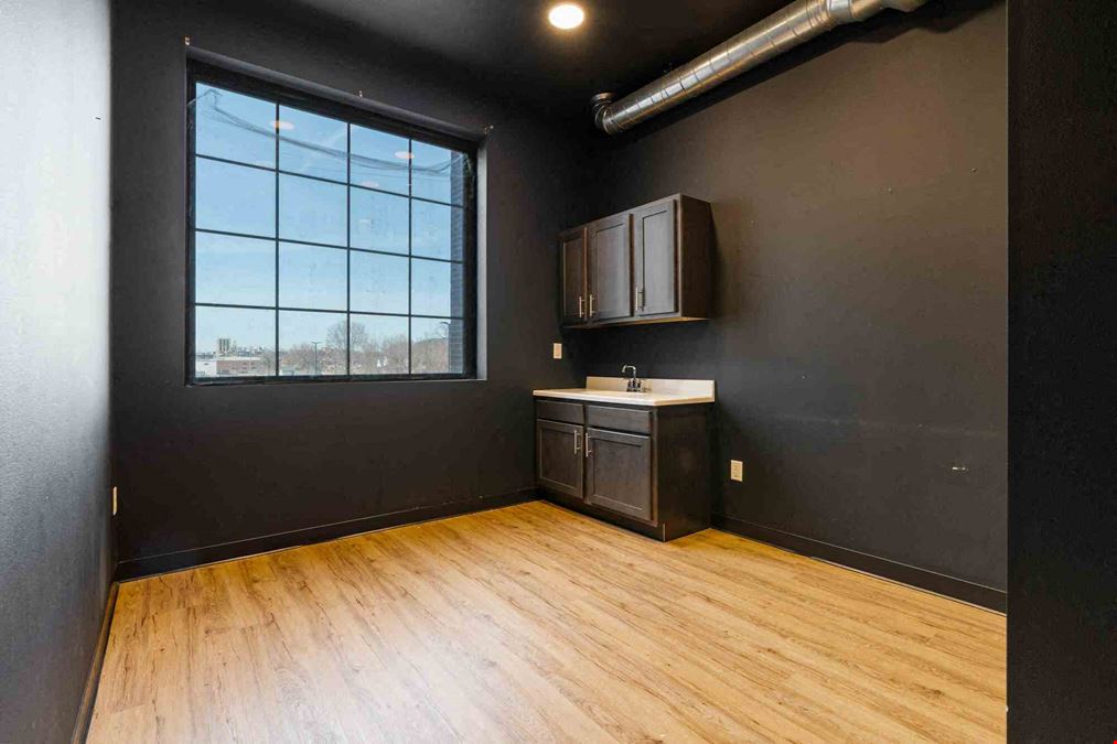 420 12th Ave SE - 2nd Floor