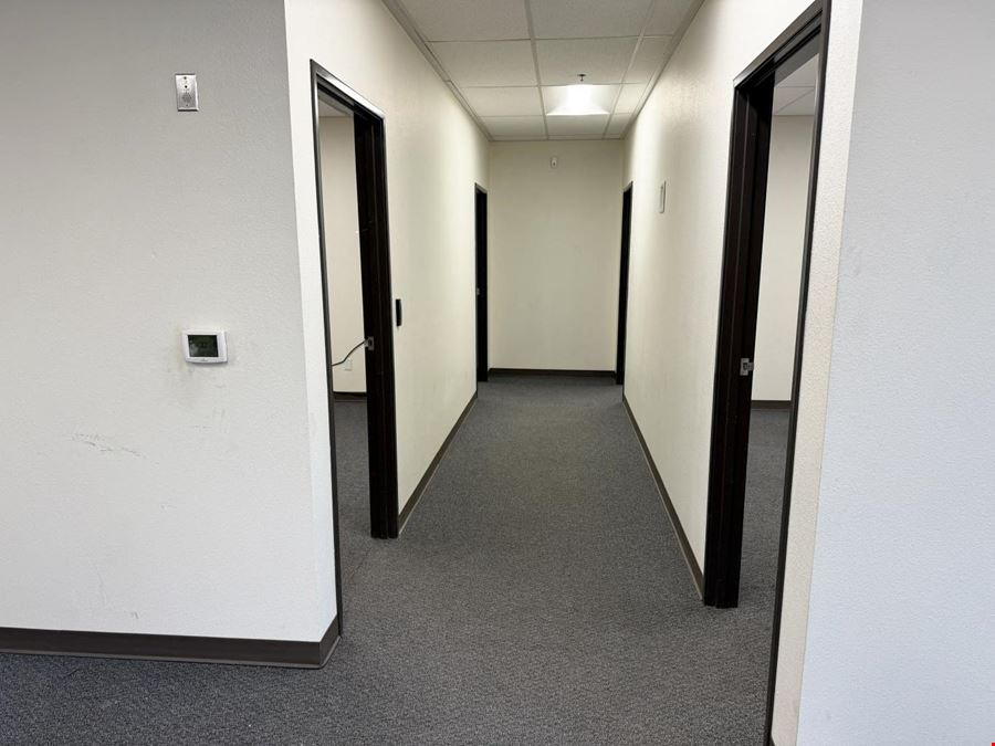 *Sublease* ±81,102 SF office / whs
