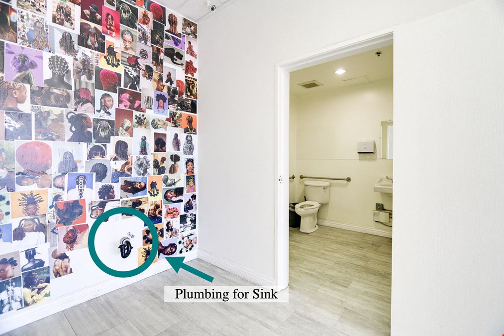 RETAIL/CREATIVE OFFICE AVAILABLE | Venice + Western