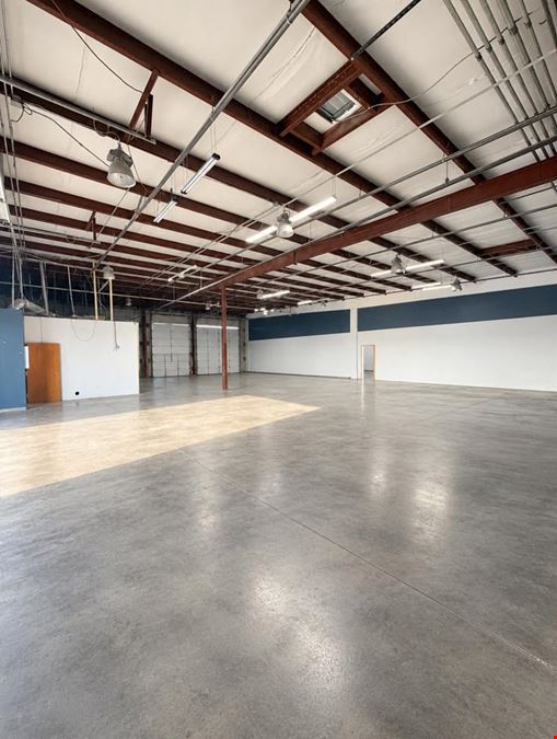 Eagle Drive Business Warehouse Center