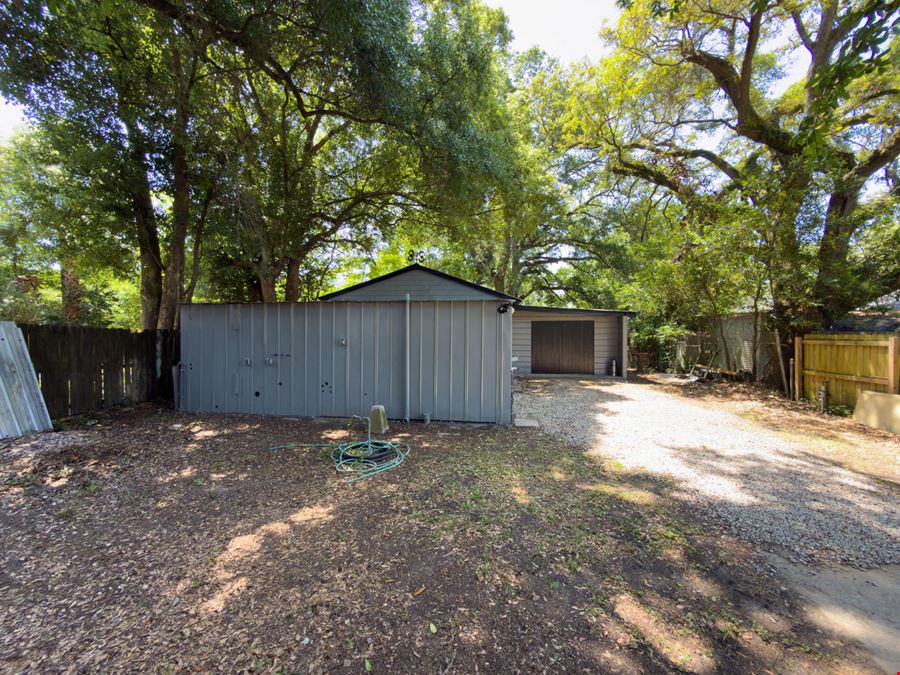 HC/LI Zoned Warehouse Near Downtown Pensacola