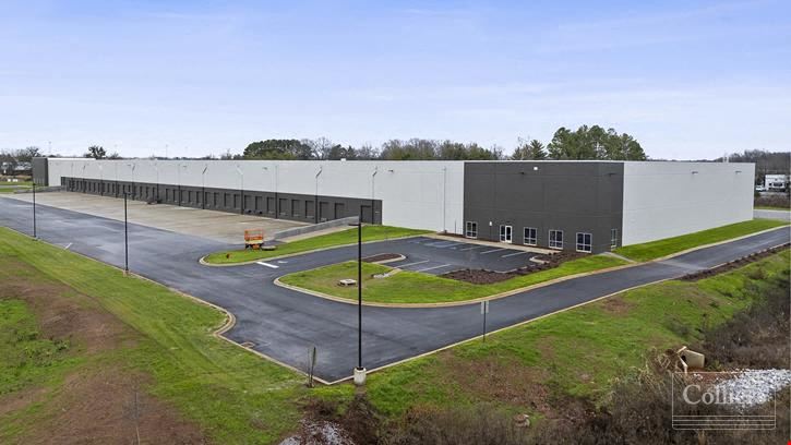 Jetport Industrial Center | 172,000 SF | Class A Industrial Facility