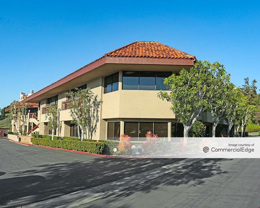 26400 La Alameda