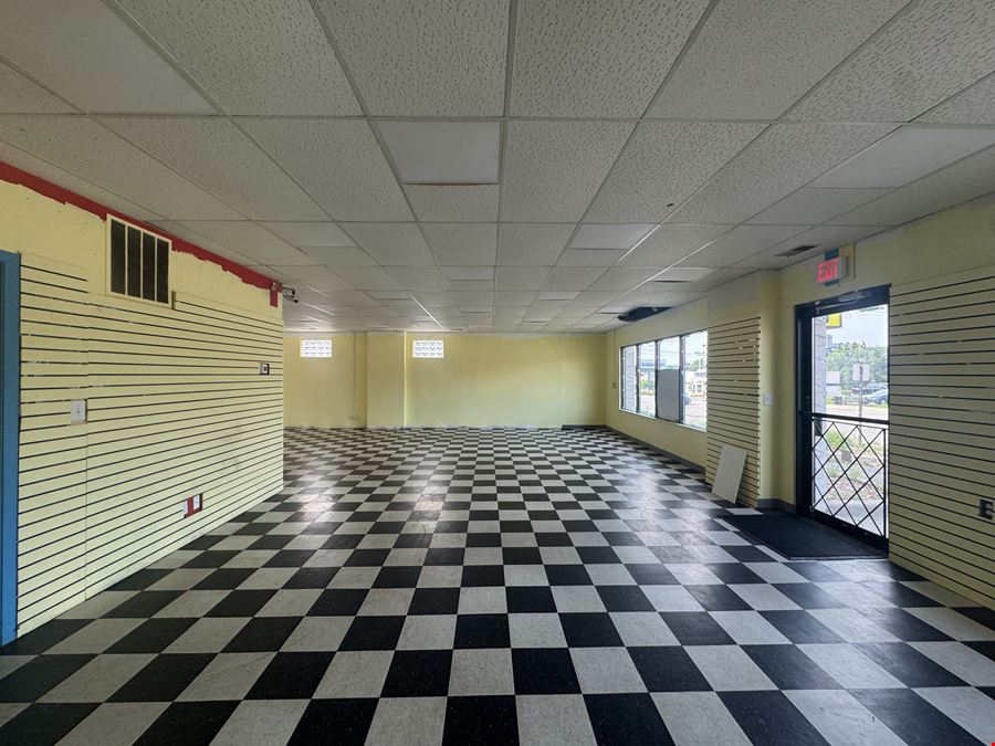 Retail Space for Lease in Richfield