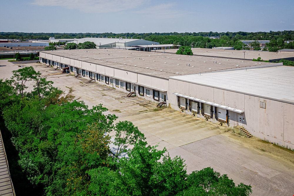 Bluegrass Park - Bunsen Distribution Center for Lease