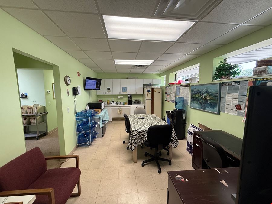 Medical Office 0.5 Miles from Sarasota Memorial Hospital