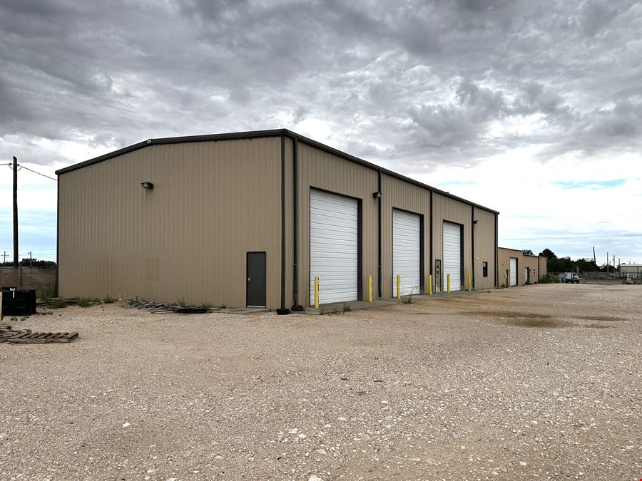 3 Buildings on 3.146 Acres w/ Highway 83 Frontage!