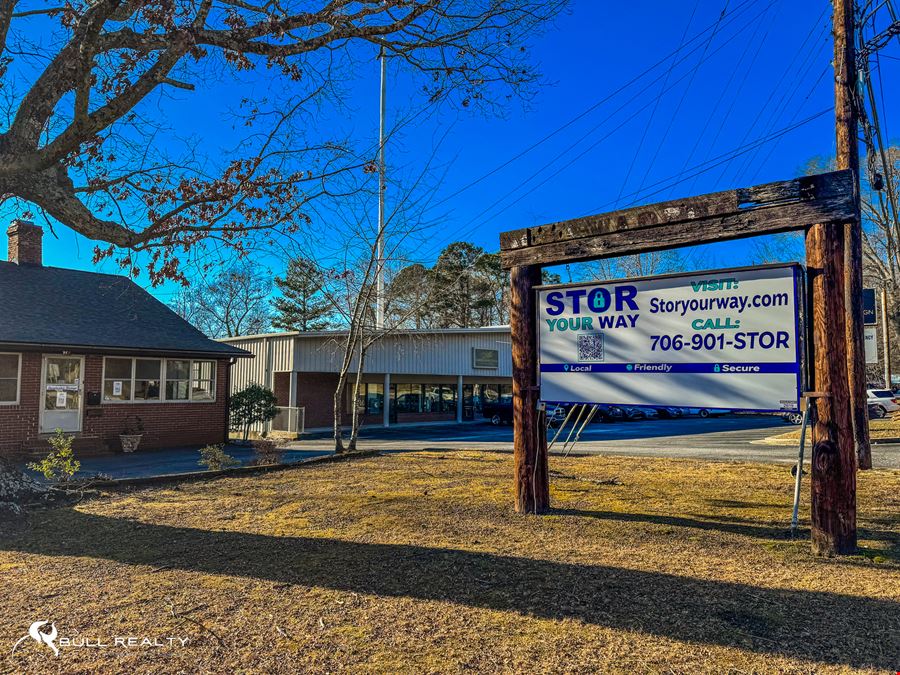 ±2,400 SF Freestanding Commercial Building