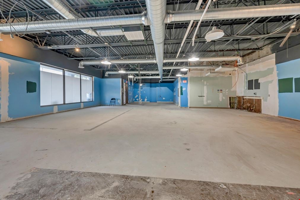 53 Lake Ave Ext.