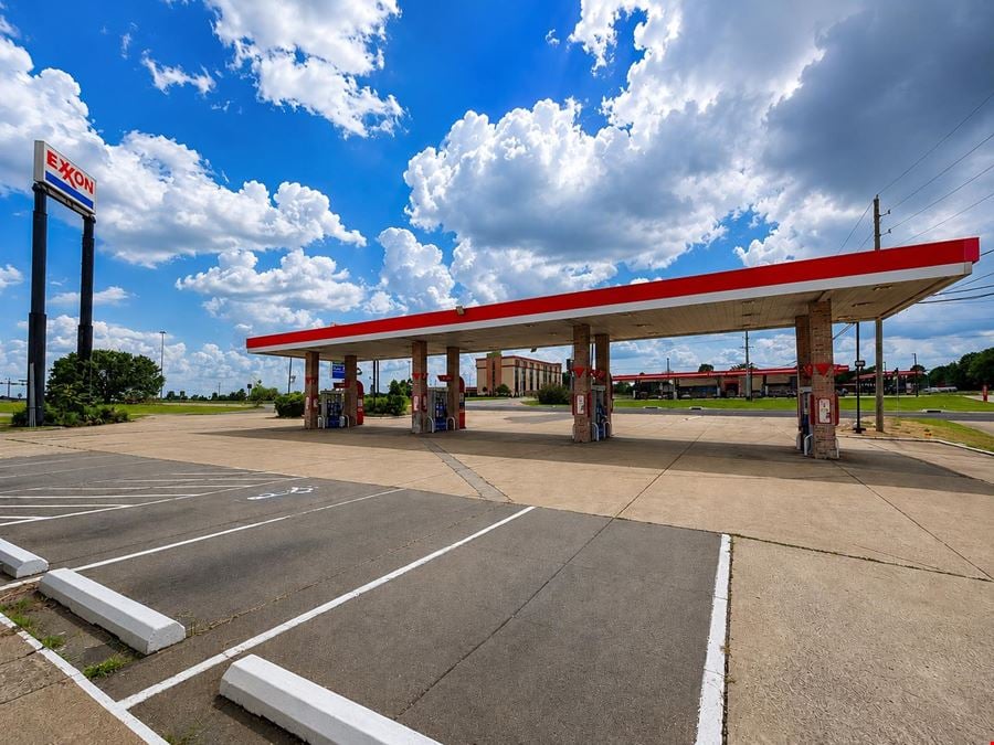 Former Convenience Store & Fuel Station