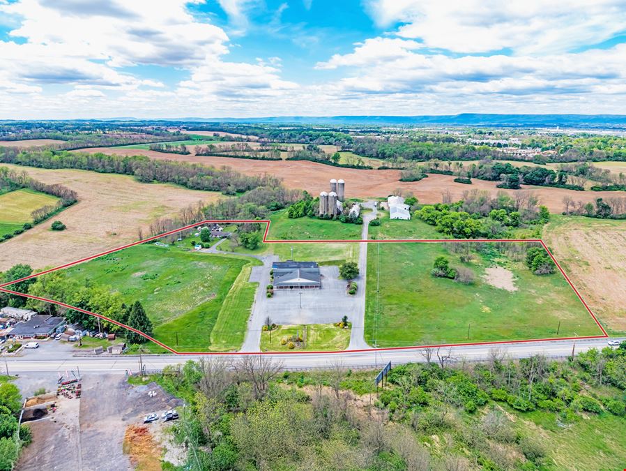 1446 Holly Pike