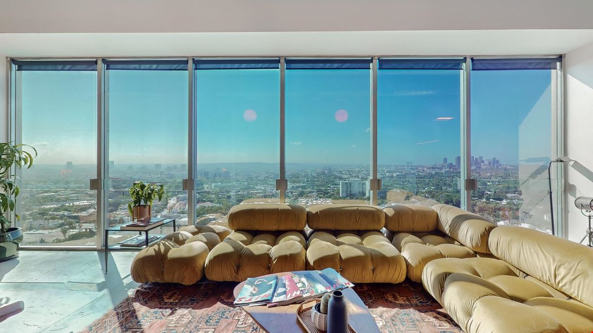 9000 W Sunset Blvd