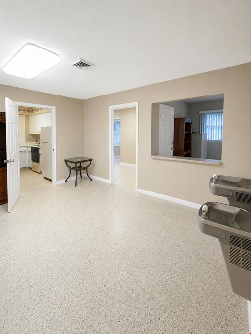Freestanding Professional / Medical Office