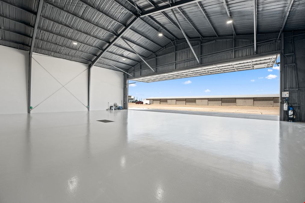 Corporate Hangar at Waco Regional Airport