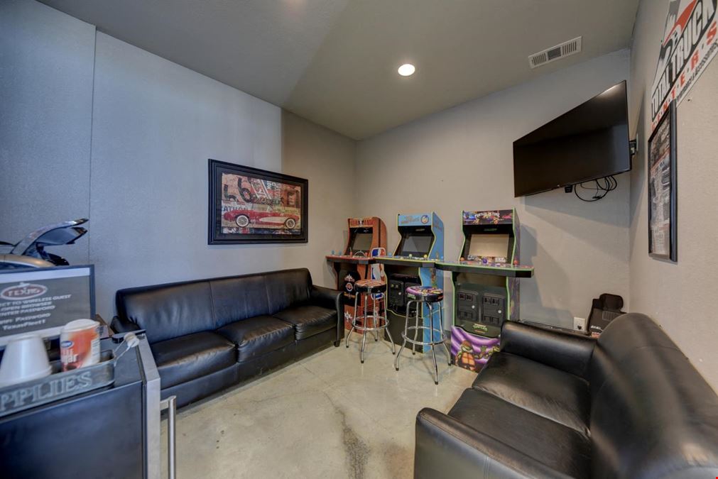2770 Osborn Lane