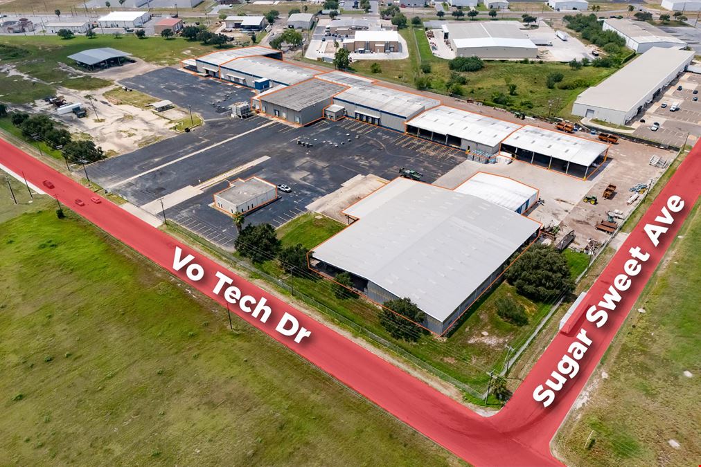 135,885 ±SF Dry Storage +2,549 office SF |  Available For Lease - All or Part