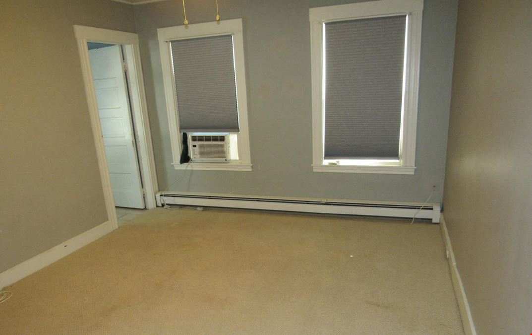 12 Lindell Ave
