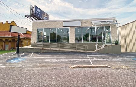 Preview of commercial space at 4647 Jonestown Road