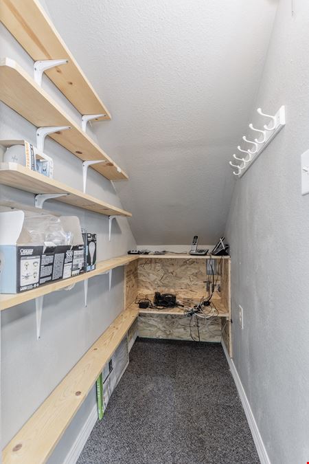 5428 W Clearwater Ave - SUBLEASE - Bldg B
