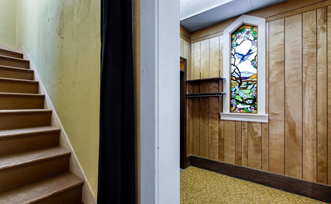 Versatile Church Building in Tieton, WA