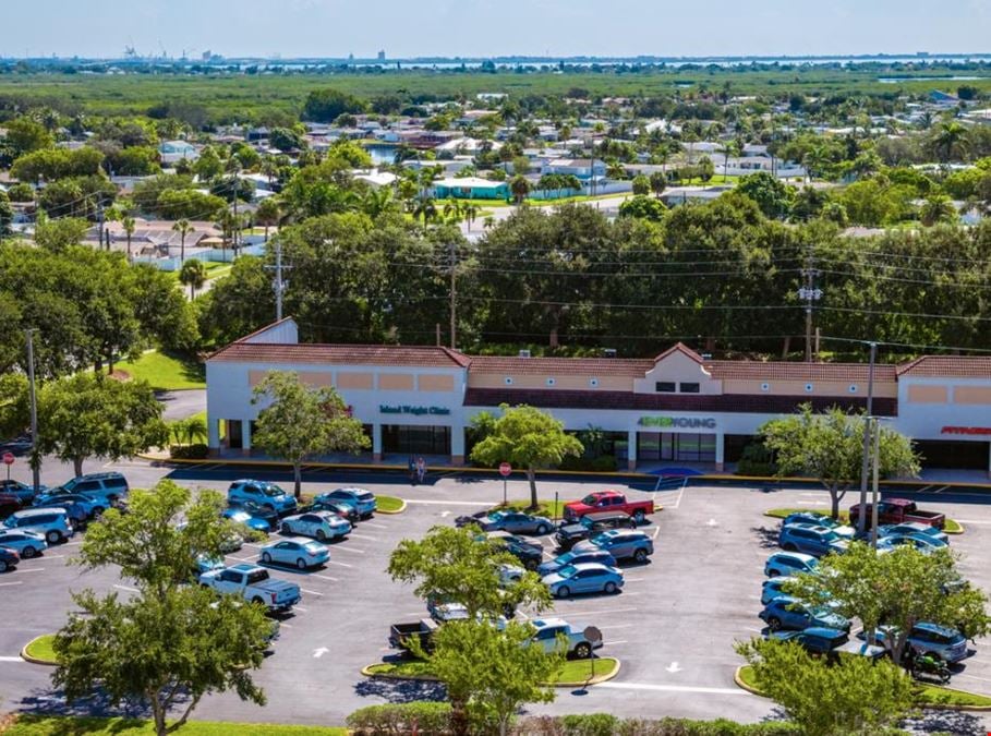Shoppes at Victoria Square