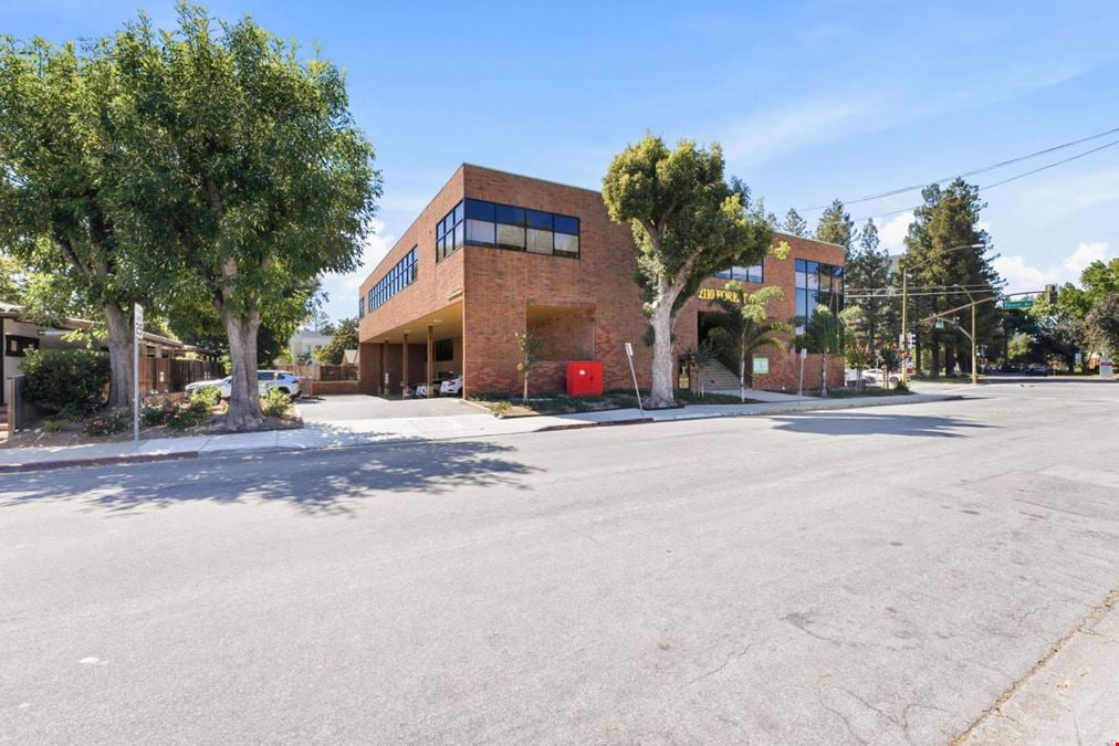 2110 Forest Ave
