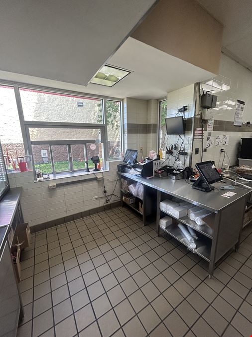 2703 E Sauk Trl