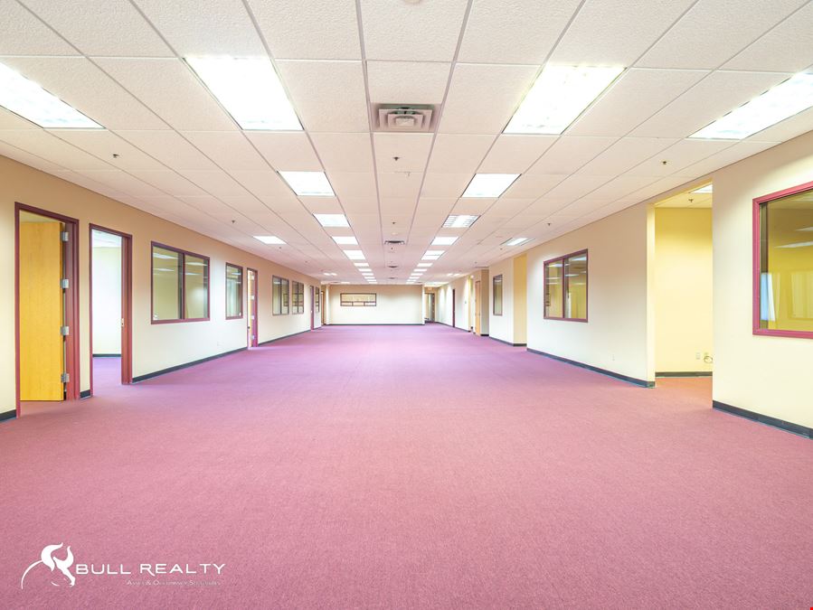 Duluth Office/Showroom Space | ±2,404 RSF - ±10,564 RSF
